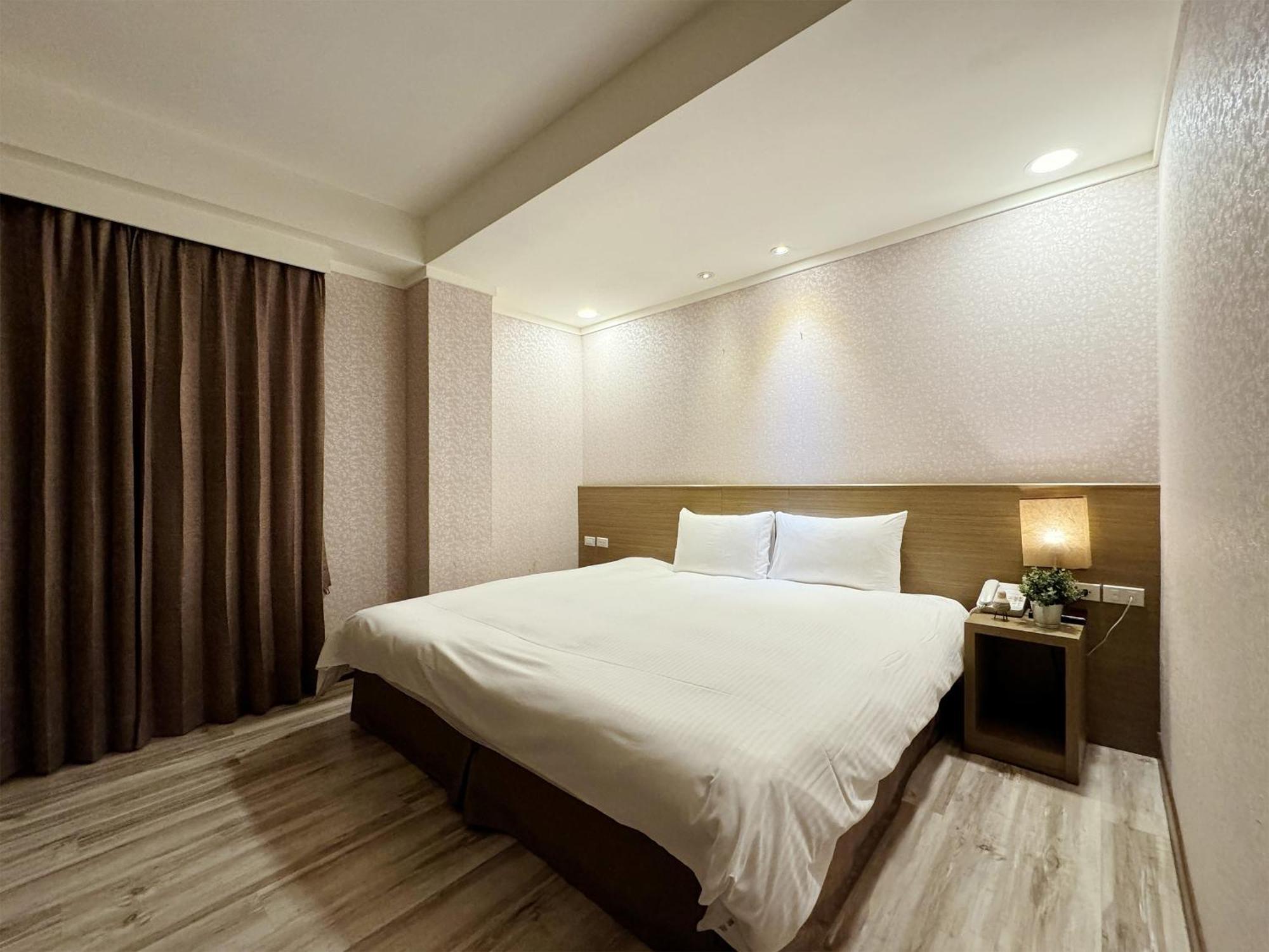 Finders Hotel Hualien Wen Hua Rum bild