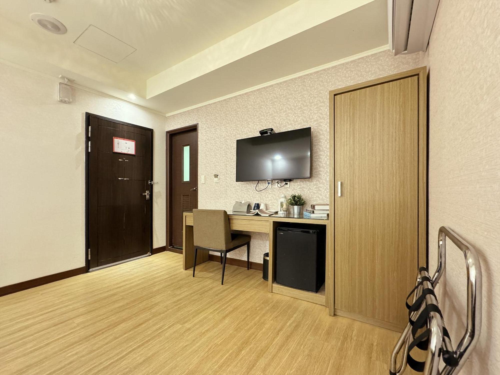 Finders Hotel Hualien Wen Hua Rum bild
