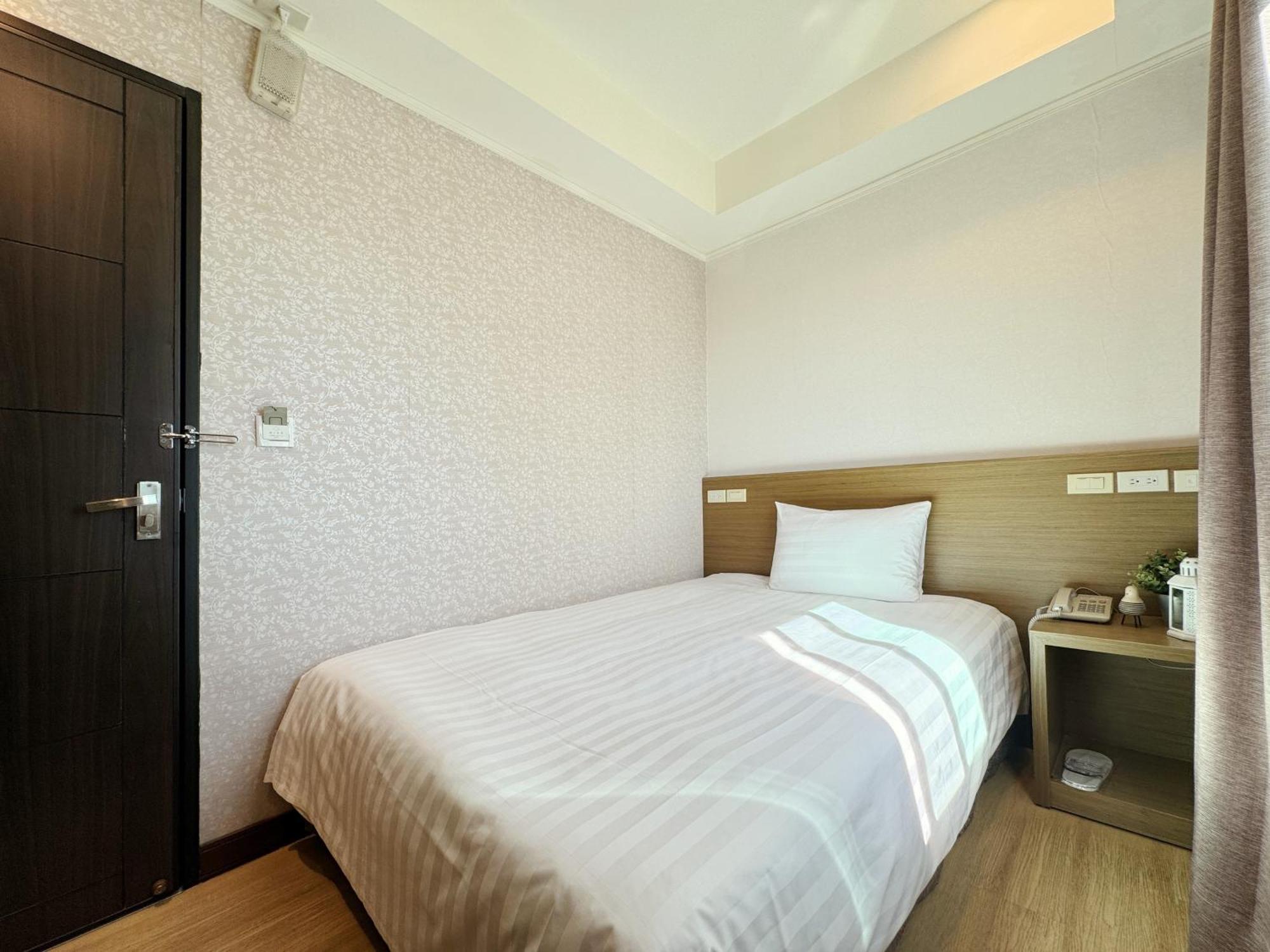 Finders Hotel Hualien Wen Hua Rum bild