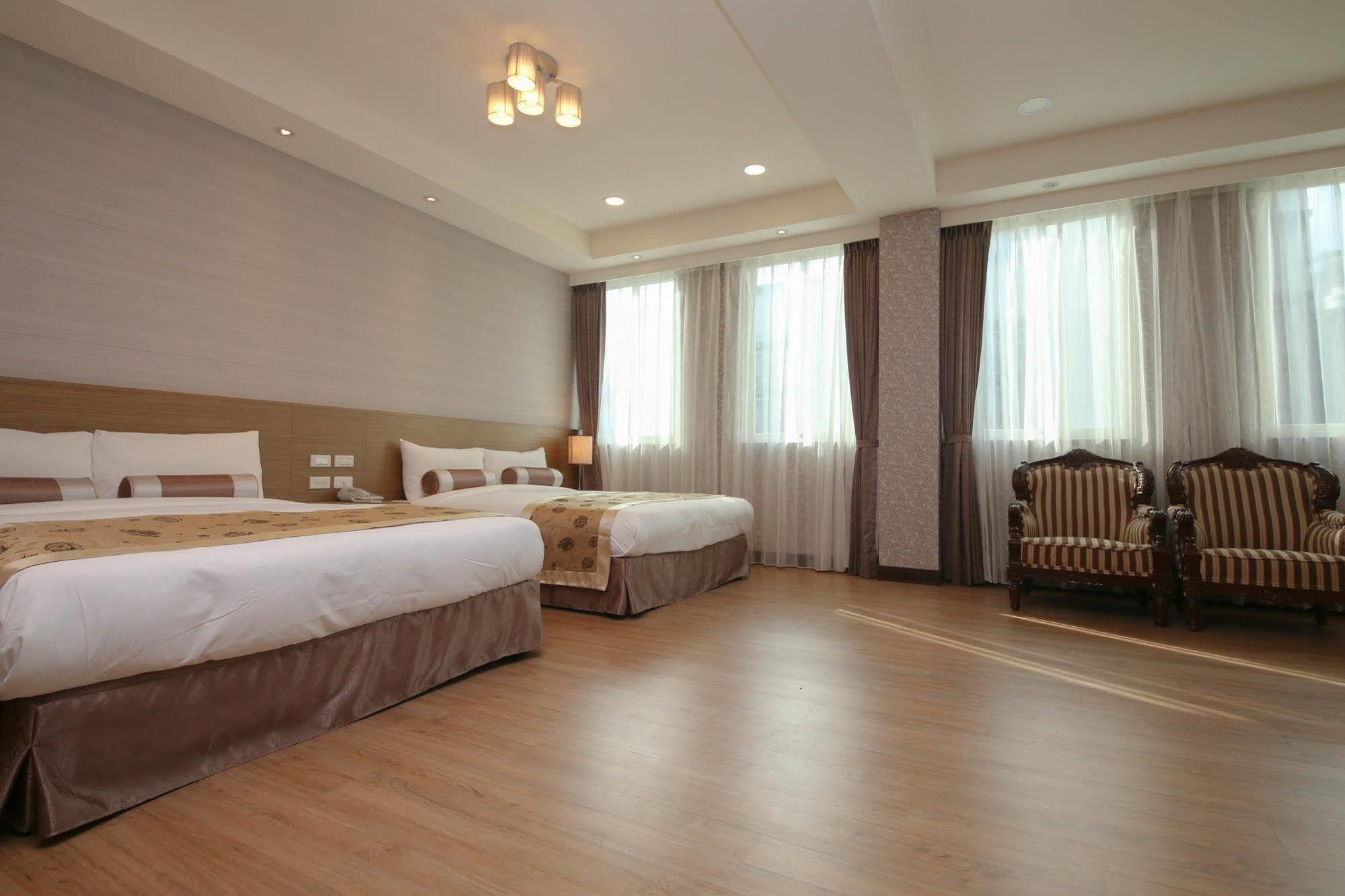 Finders Hotel Hualien Wen Hua Exteriör bild